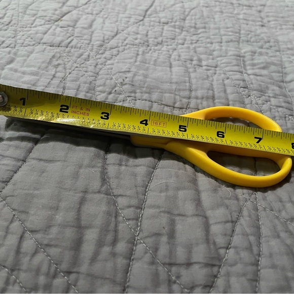 KRAFT EDGERS Craft Scissors Set of 20 Rotating Swivel Wood Carousel - Picture 4 of 7